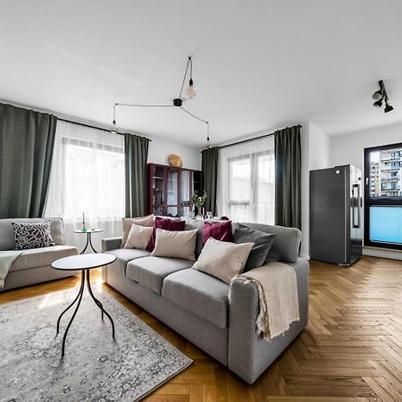 Skierniewicka Apt - Parking, Workspace, Balcony - By Rentujemy Varşovia Exterior foto