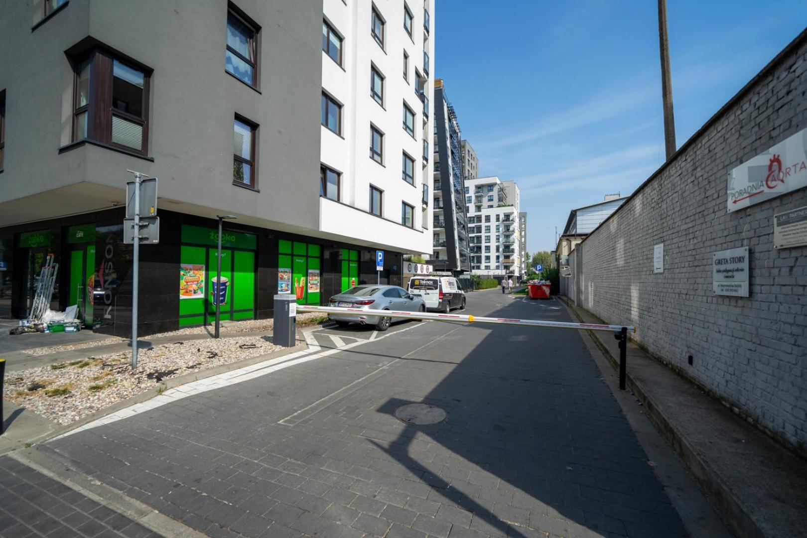 Skierniewicka Apt - Parking, Workspace, Balcony - By Rentujemy Varşovia Exterior foto
