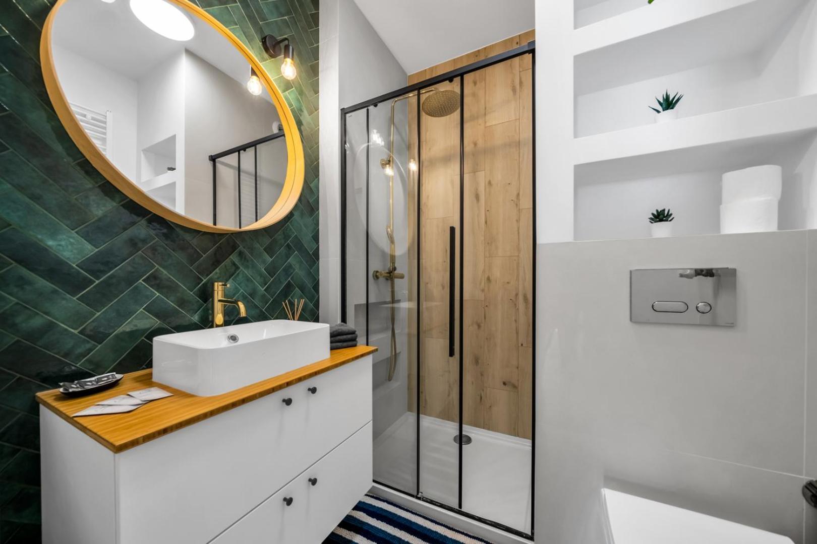 Skierniewicka Apt - Parking, Workspace, Balcony - By Rentujemy Varşovia Exterior foto
