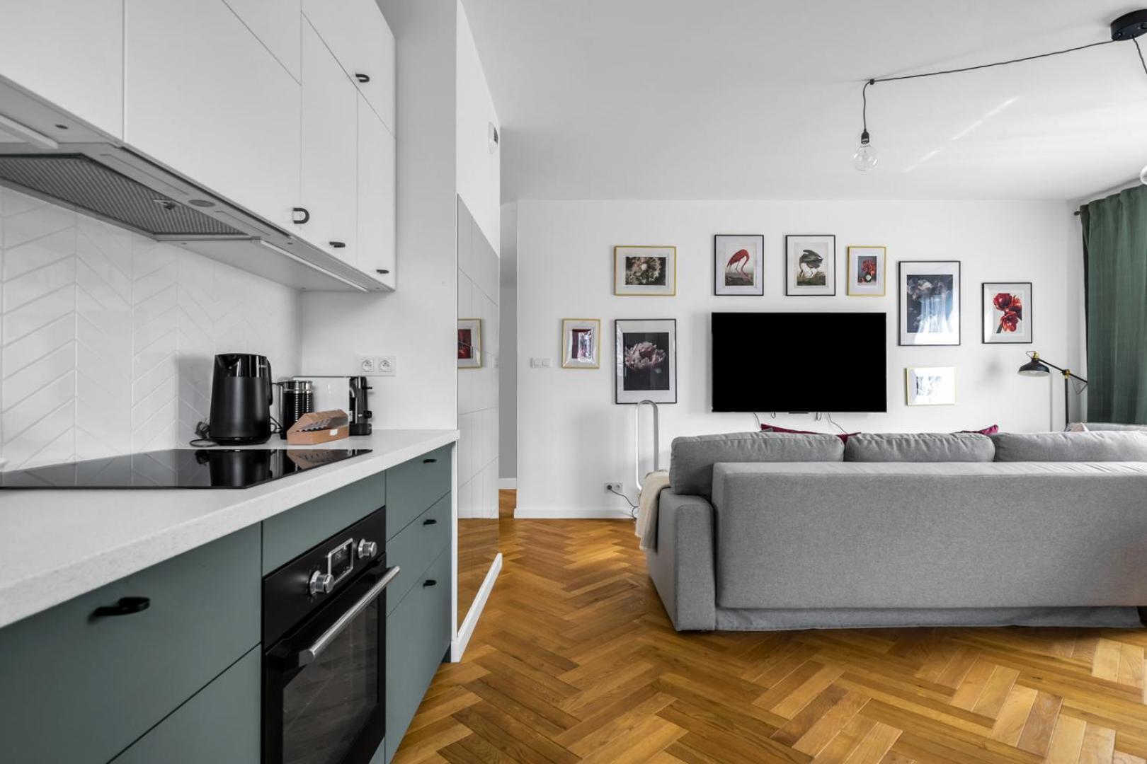 Skierniewicka Apt - Parking, Workspace, Balcony - By Rentujemy Varşovia Exterior foto